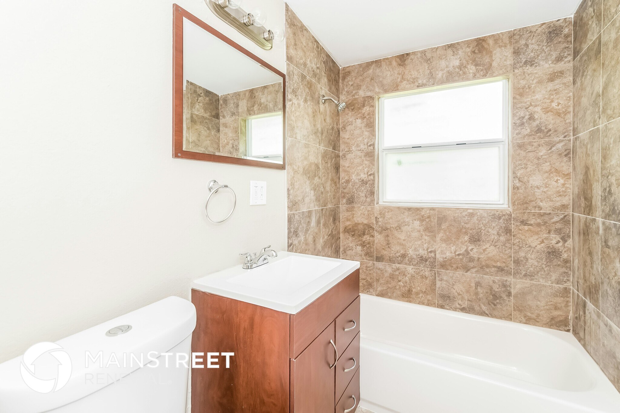 Building Photo - 1038 Pheasant Dr