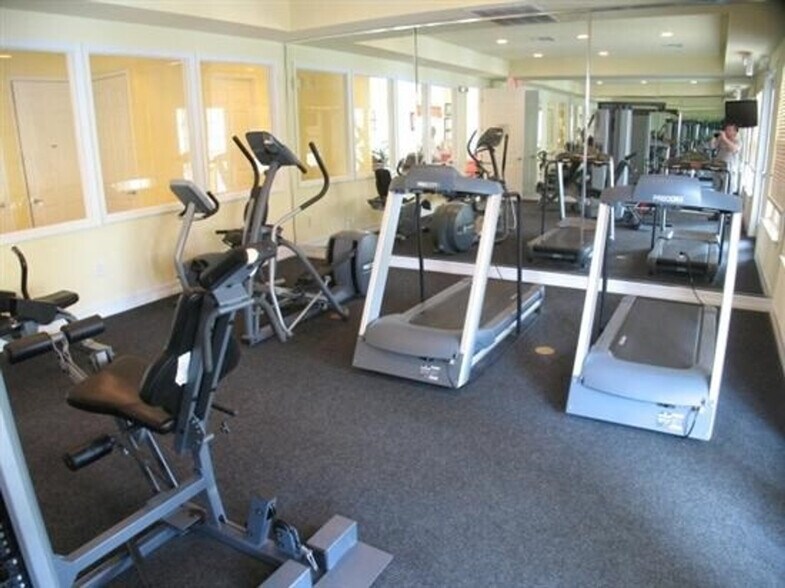 Building Photo - 5251 Cane Island Loop