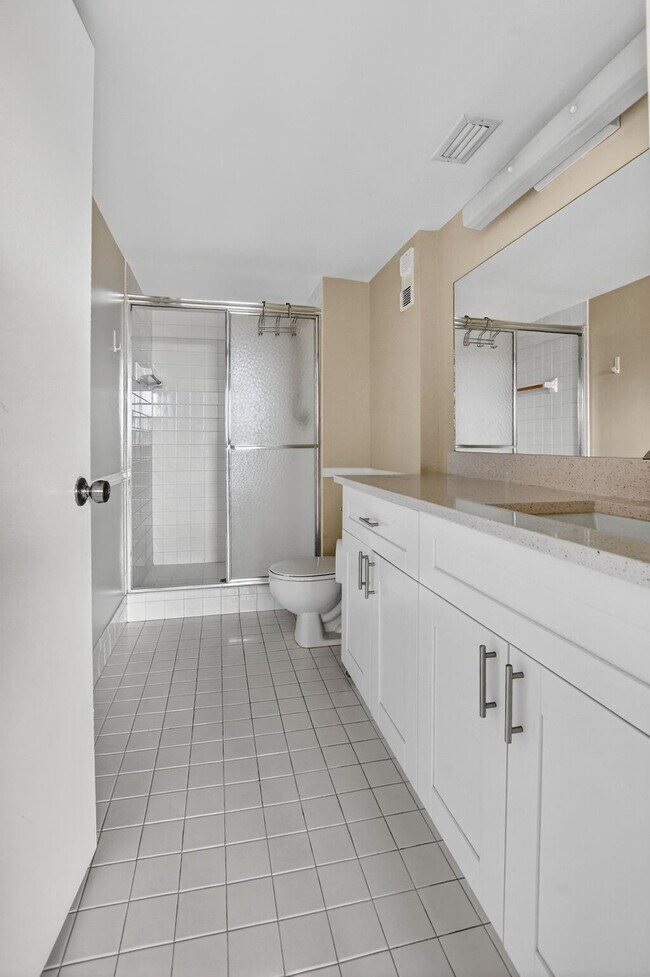 Building Photo - 2236 N Cypress Bend Dr