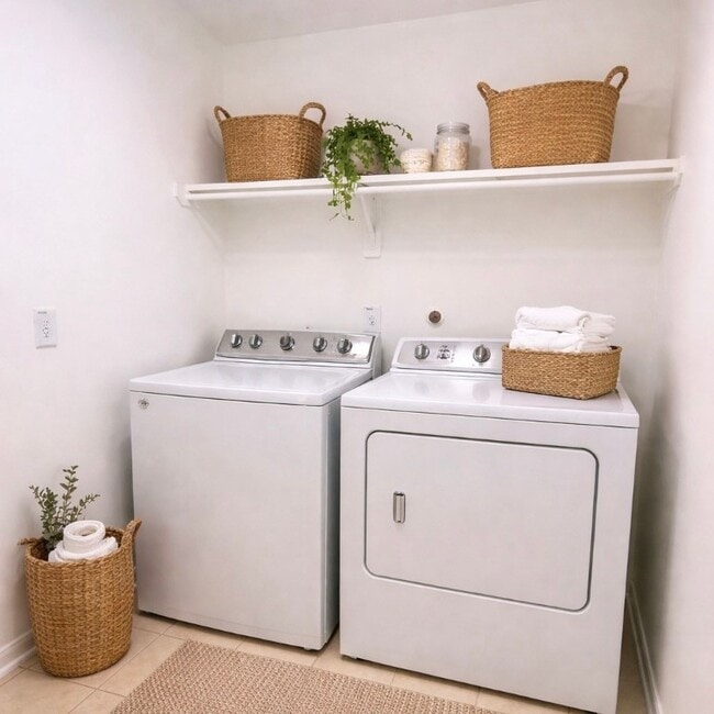 Building Photo - 8626 Willet St