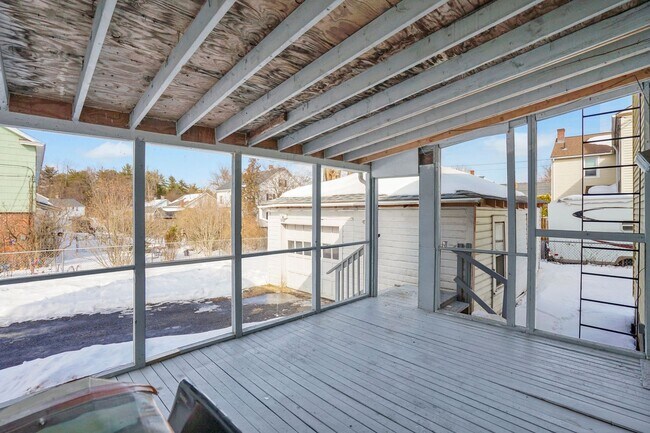 Building Photo - 157-159 Pleasant Street