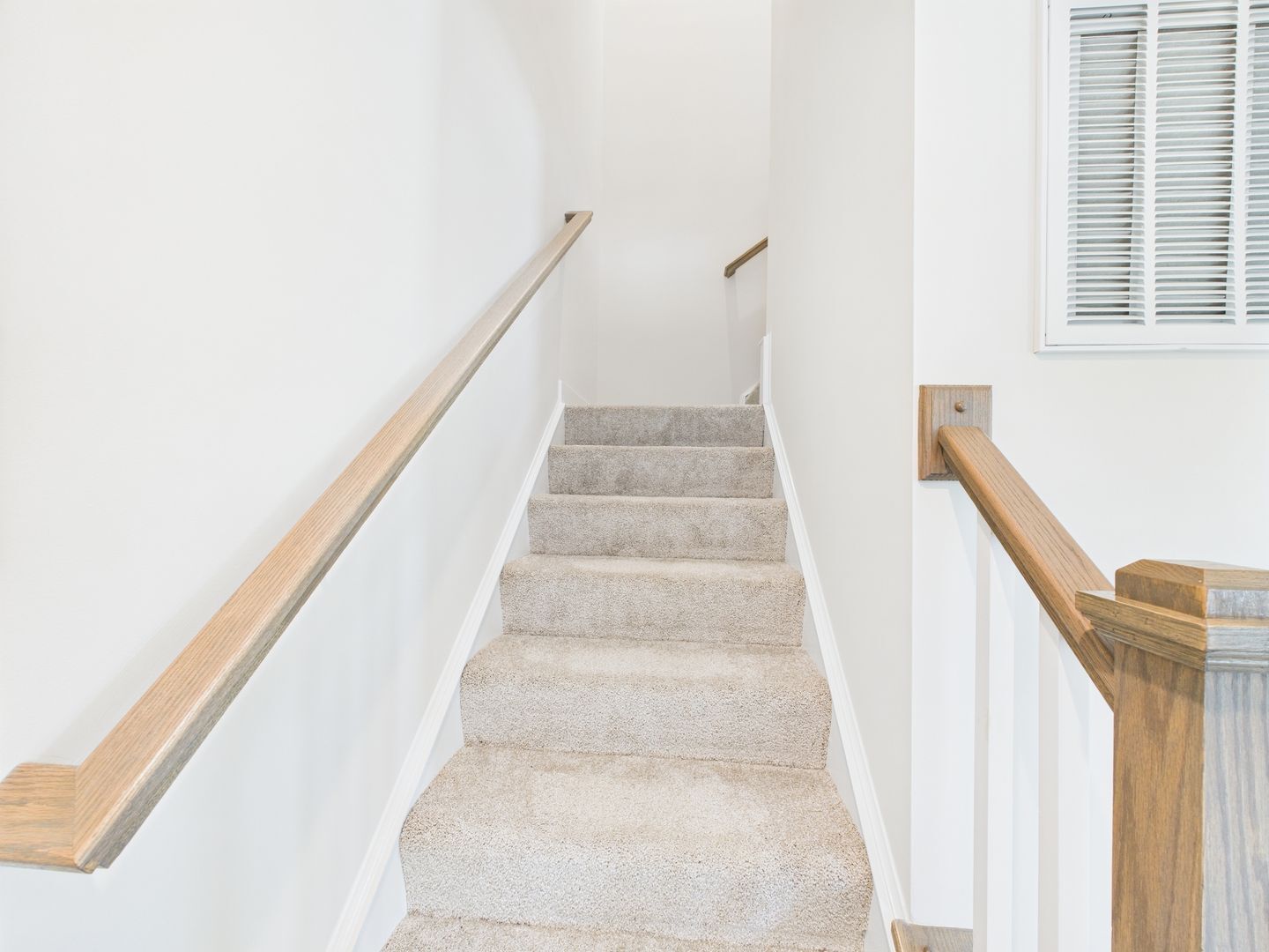 Building Photo - 9600 Laurel Ridge Ct