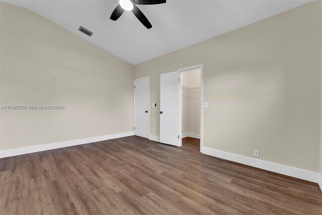 Building Photo - 1406 NW 8th St