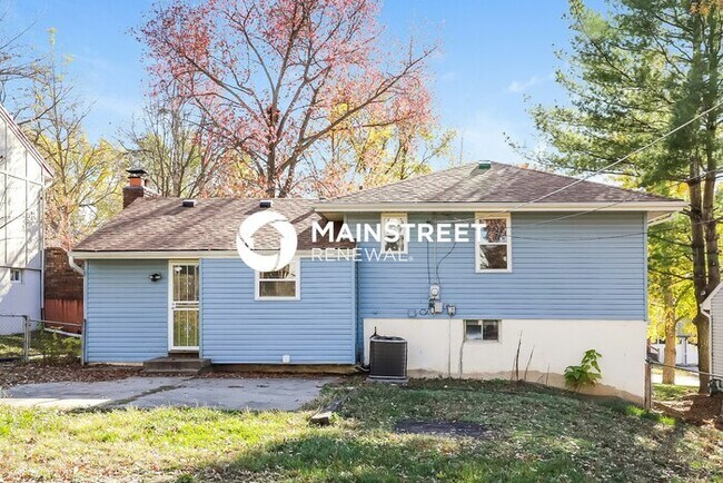 Building Photo - 3 Bedroom Pet-Friendly Home in KANSAS CITY, MO with Main Street Renewal