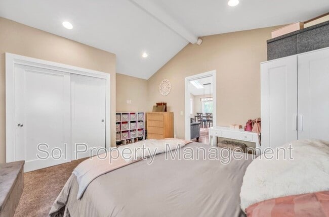 Building Photo - 20800 Locust Dr