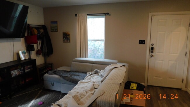 Building Photo - 225 Virginia St