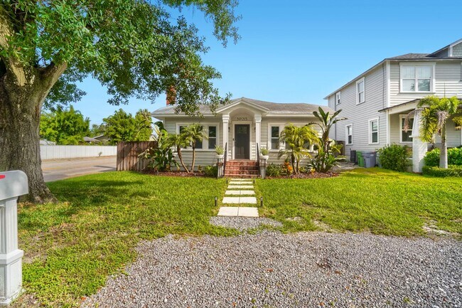 Building Photo - 213 W Frierson Ave