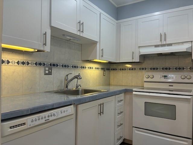 Primary Photo - 2831 Somerset Dr