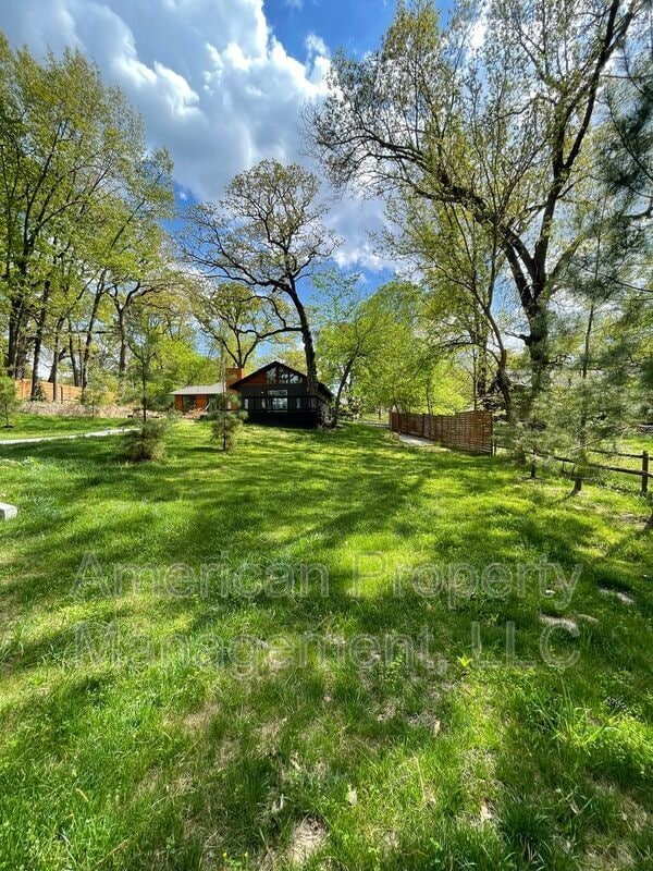 Building Photo - 3711 E 108th St