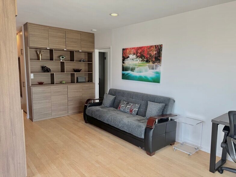 Living Room - 1649 Appian Way