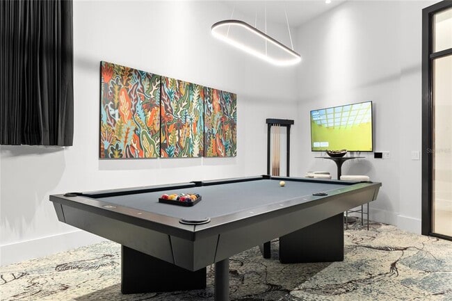 Building Photo - 275 1st Ave S