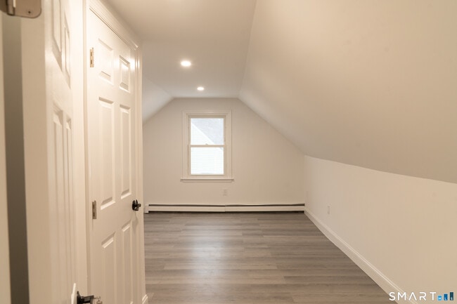 Building Photo - 21 Oven Rock Rd