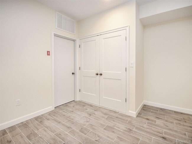 Building Photo - 30 Dunes Ln