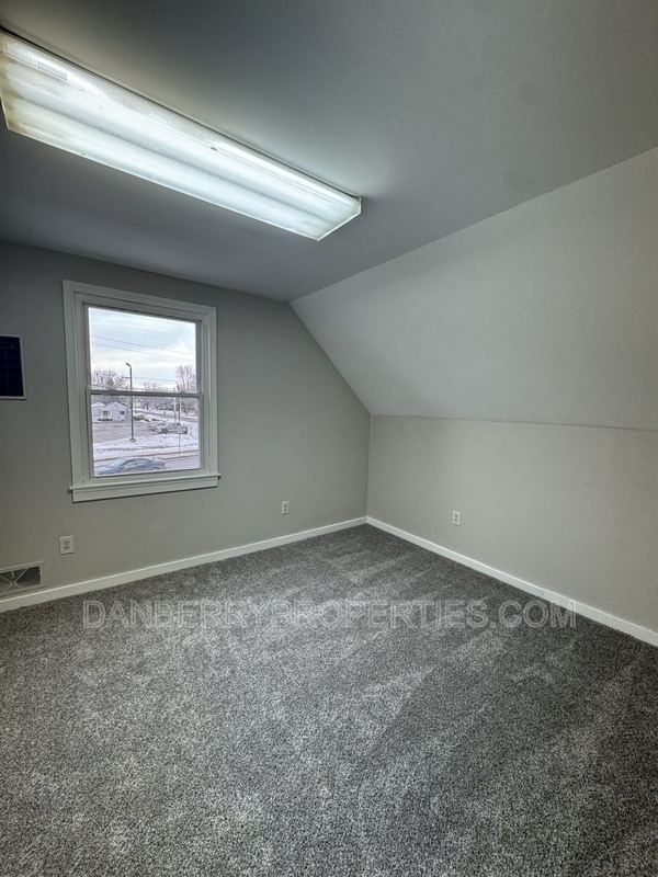 Building Photo - 929 Tiffin Ave