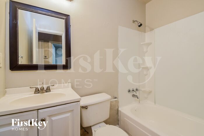 Building Photo - 8277 Dunellen Ln
