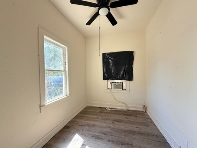 Building Photo - 2503 Arbor Pl