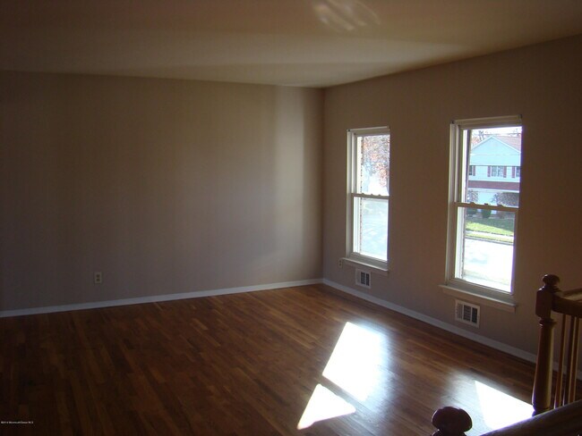 Building Photo - 30 Brunswick Dr