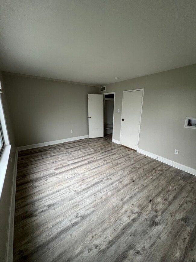 Building Photo - Luxury 1 BD, 1 BA Apartment in Mt Joy!