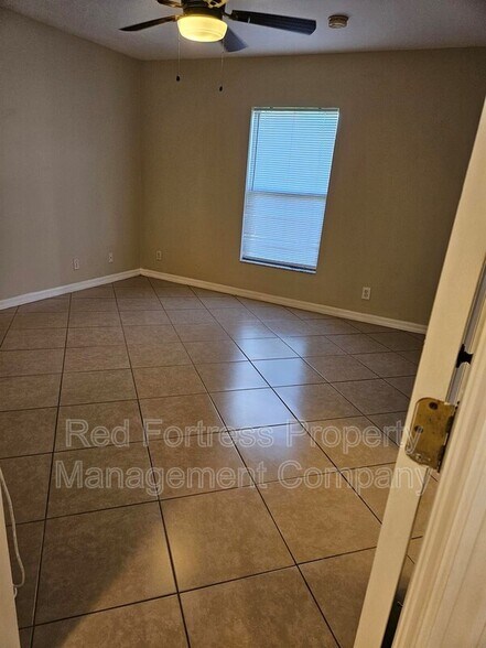 Building Photo - 2604 45th St SW