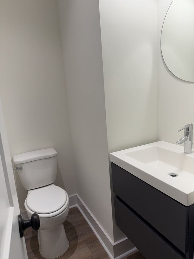 Building Photo - 3-Bedroom + Flex Room at Highbury