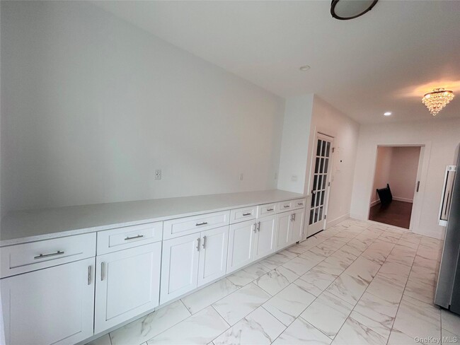 Building Photo - 1128 40th St