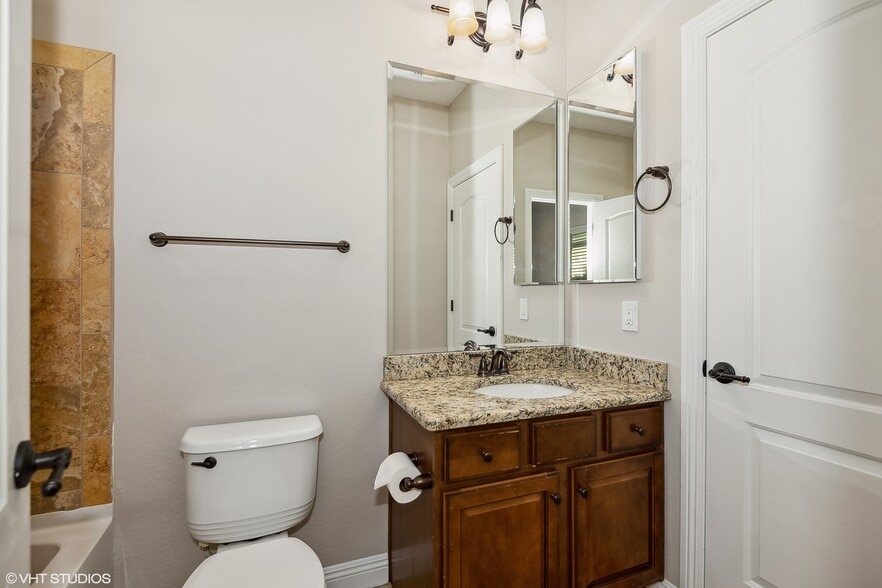 Building Photo - 3760 E Covey Ln