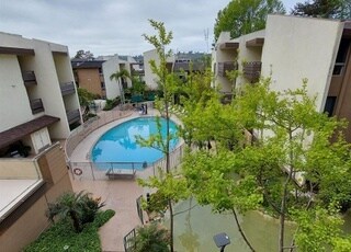 Building Photo - 1625 Hotel Cir S