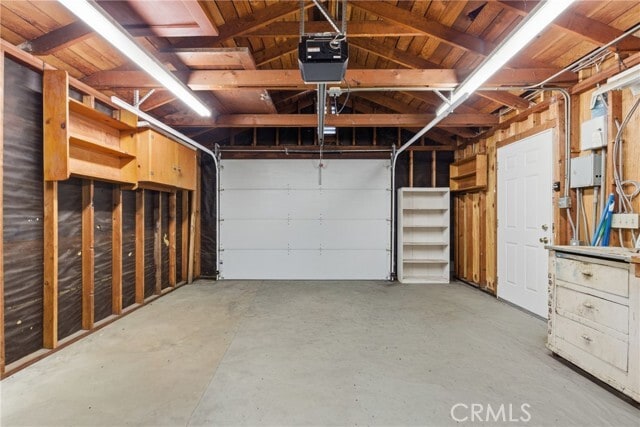 Building Photo - 1828 Royal Oaks Dr