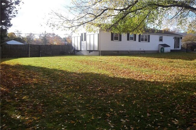 Building Photo - 80 Forest Park Dr