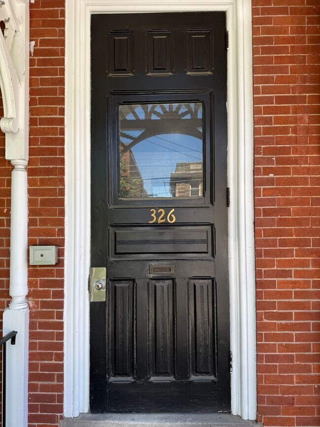 Building Photo - 326 N Duke St
