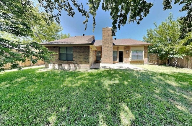 Building Photo - 431 Rialto Way