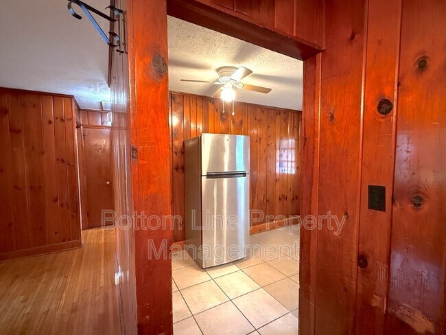 Building Photo - 3128 Creighton Dr