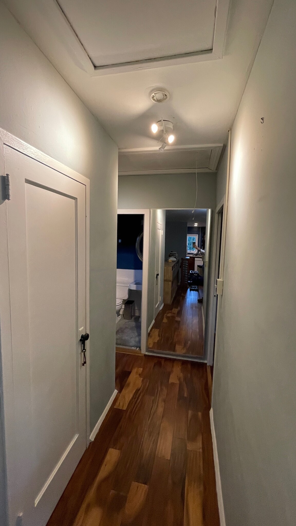 Building Photo - 3338 Valley Dr