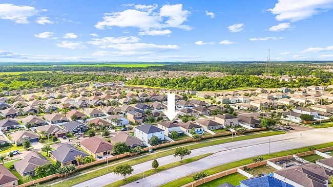 Building Photo - 4-Bedroom Home with Spacious Layout in Ayersworth Glen – Wimauma, FL