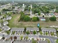 Building Photo - 562 Wingspan Way