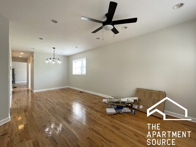 Building Photo - 3606 W Cortland St