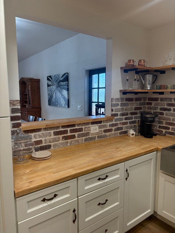 Building Photo - 3518 S Quincy Rd