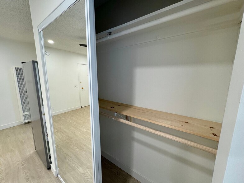 Building Photo - 3623 Keystone Av