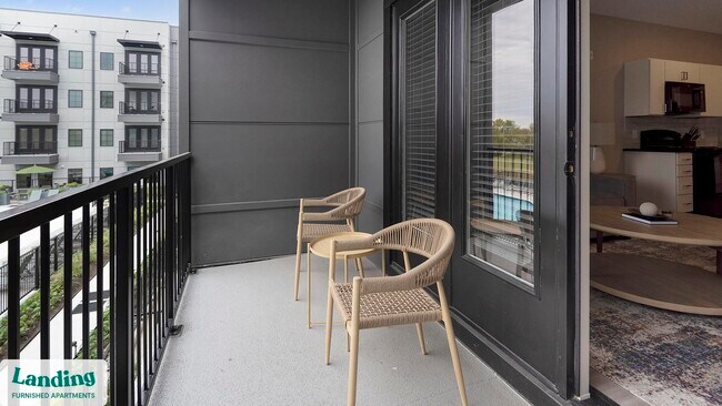 Building Photo - 645 N Front St