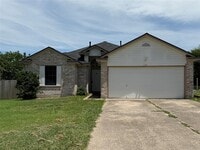 Building Photo - 110 Little Lake Rd