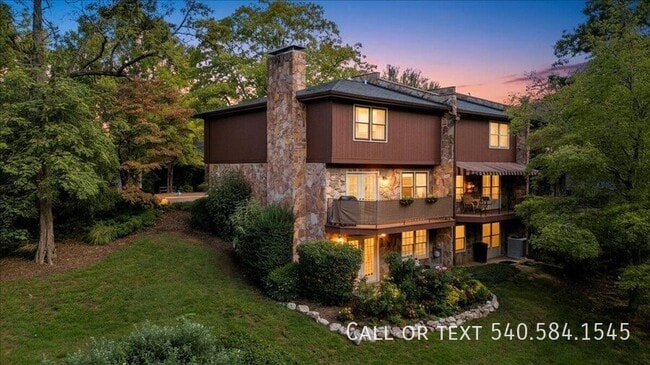 Building Photo - 3331 Stonehenge Square