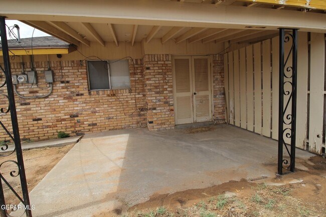 Building Photo - 3406 Moonlight Ave