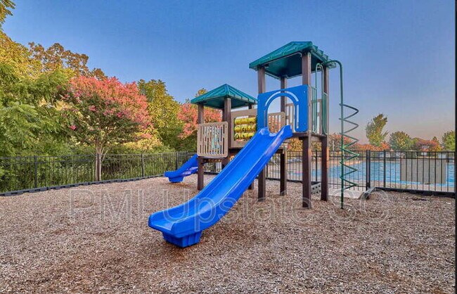 Building Photo - 2310 Ditton Ct