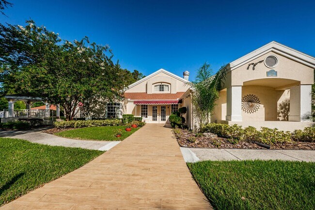 Building Photo - 4449 Foxboro Dr