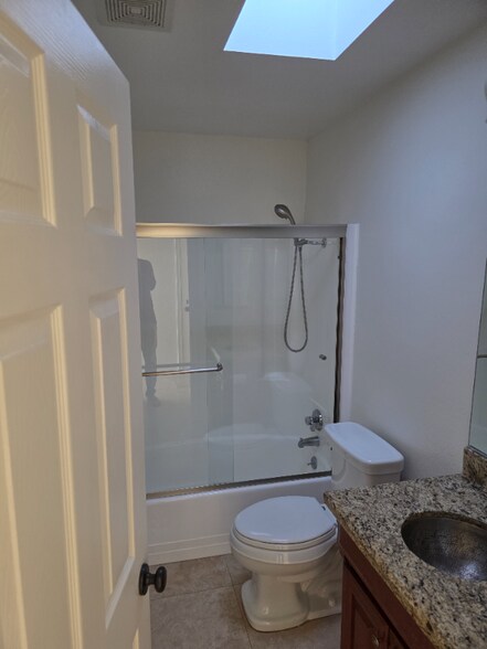 Building Photo - 3446 Twin Lake Ridge