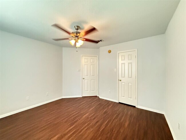 Building Photo - 21331 Riverside Ridge Ln