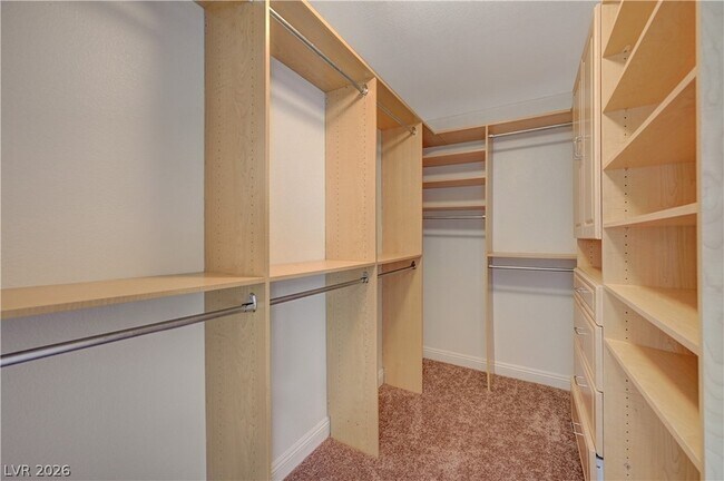 Building Photo - 9185 Wild Briar Ln