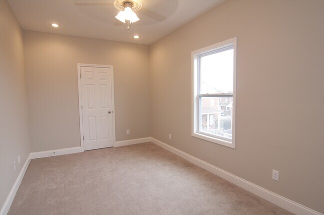 Building Photo - Aspen Ridge