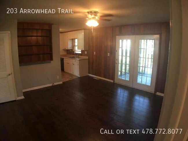 Building Photo - 203 Arrowhead Trl