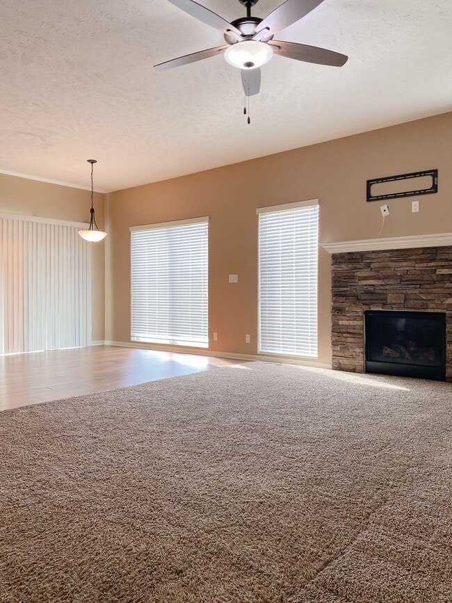 Building Photo - Move in Special. Beautiful & Nearly new SW Chalco area 4 bed Two Story.